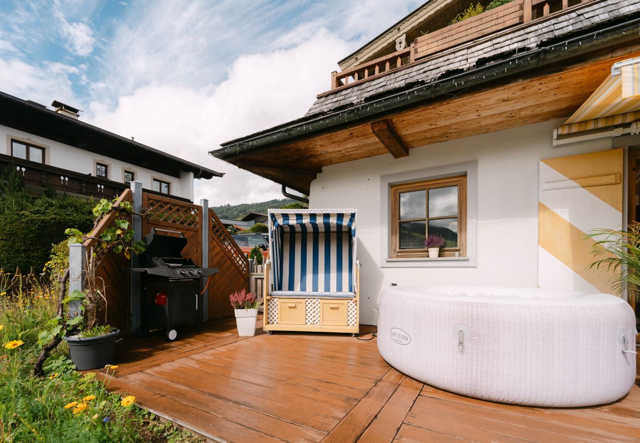 Chalet in Kirchberg in Tirol - Chalet Weinberg Top 2