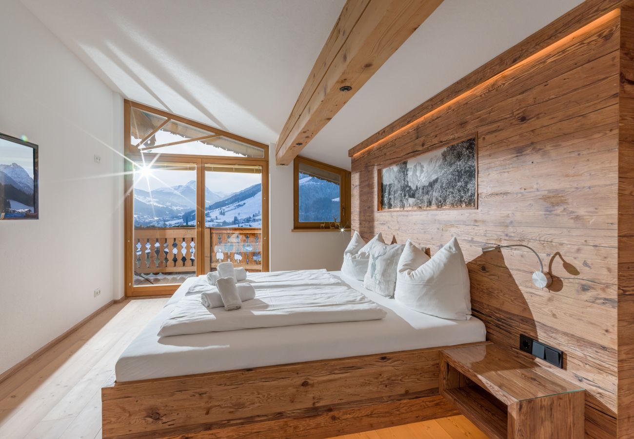 Chalet in Kirchberg in Tirol - Chalet Weinberg Top 1