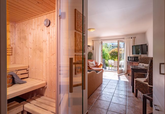 Studio in Kirchberg in Tirol - Bergblick with private sauna