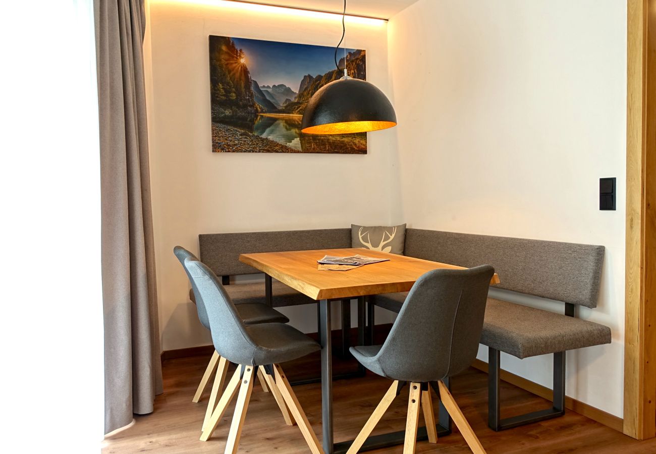 Ferienwohnung in Saalbach - BERGZEIT Appartement Top 2 Ferienwohnung in Saalbach - BERGZEIT Appartement Top 2